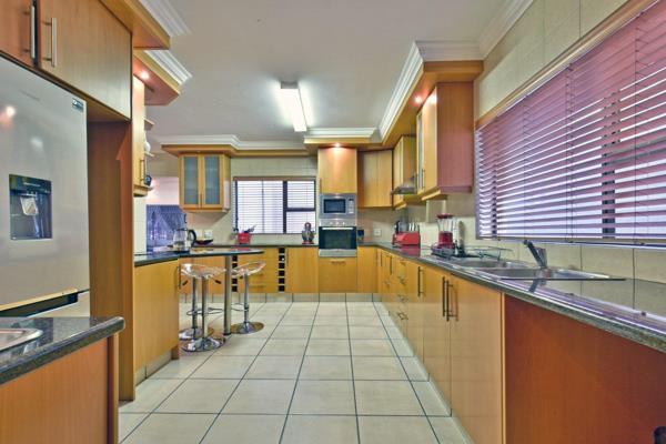 5 Bedroom Property for Sale in Glenvista Gauteng