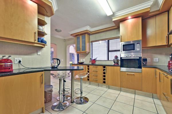 5 Bedroom Property for Sale in Glenvista Gauteng