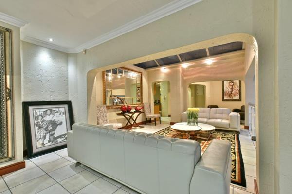 5 Bedroom Property for Sale in Glenvista Gauteng