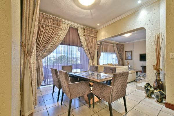 5 Bedroom Property for Sale in Glenvista Gauteng