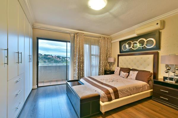 5 Bedroom Property for Sale in Glenvista Gauteng