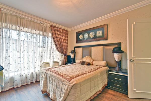 5 Bedroom Property for Sale in Glenvista Gauteng