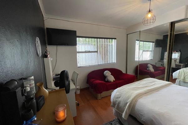 4 Bedroom Property for Sale in Glenvista Gauteng