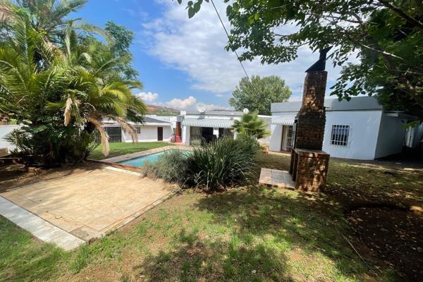 4 Bedroom Property for Sale in Glenvista Gauteng