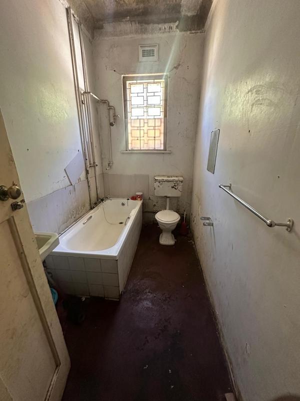 6 Bedroom Property for Sale in Malvern Gauteng