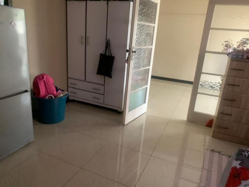 5 Bedroom Property for Sale in Regents Park Gauteng