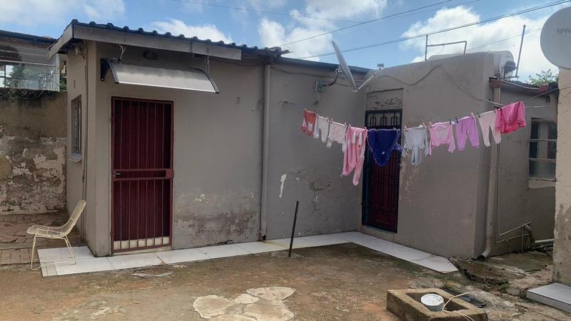 5 Bedroom Property for Sale in Regents Park Gauteng