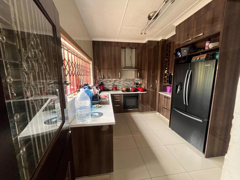 3 Bedroom Property for Sale in Rosettenville Gauteng