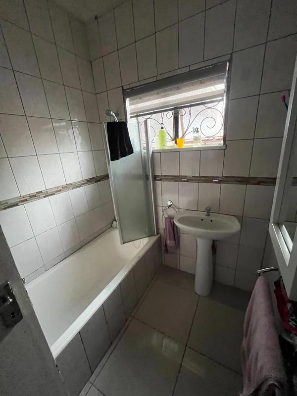 3 Bedroom Property for Sale in Rosettenville Gauteng