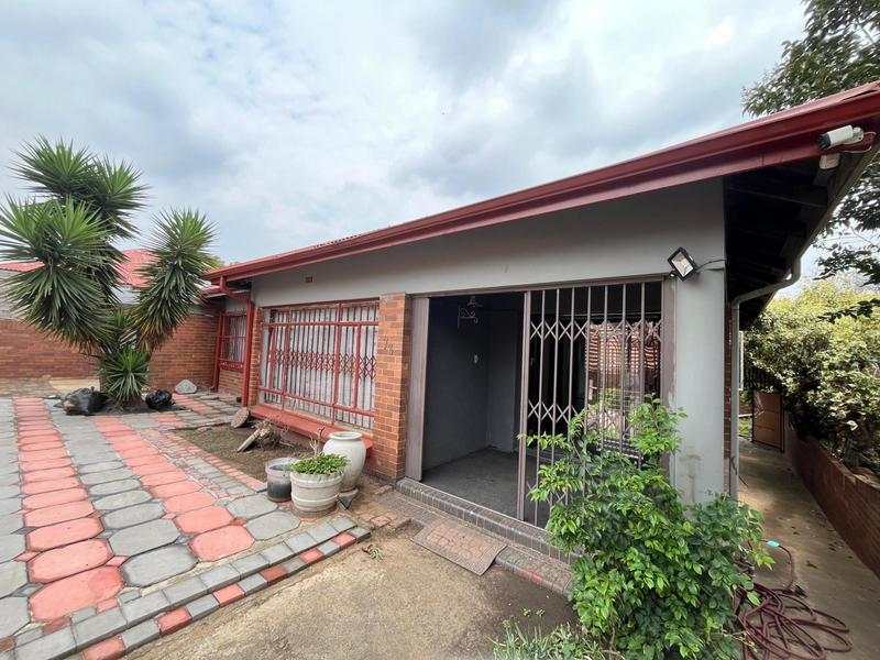3 Bedroom Property for Sale in Rosettenville Gauteng