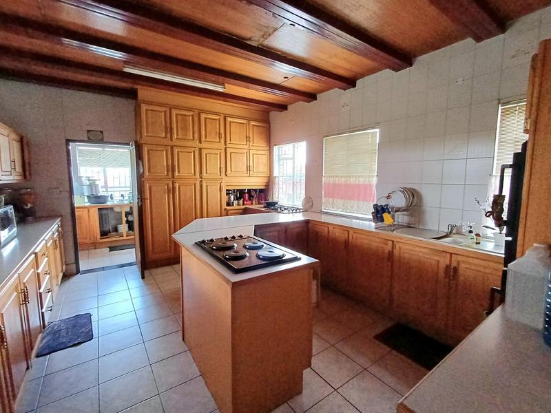 4 Bedroom Property for Sale in Laudium Gauteng