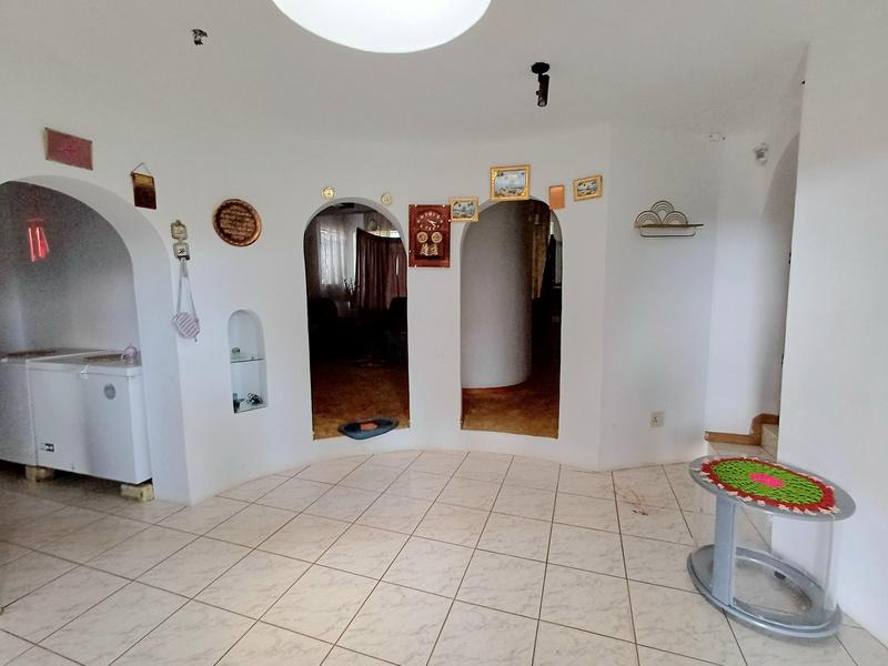 4 Bedroom Property for Sale in Laudium Gauteng