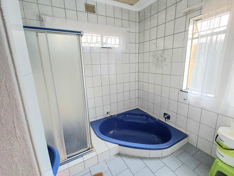 4 Bedroom Property for Sale in Laudium Gauteng