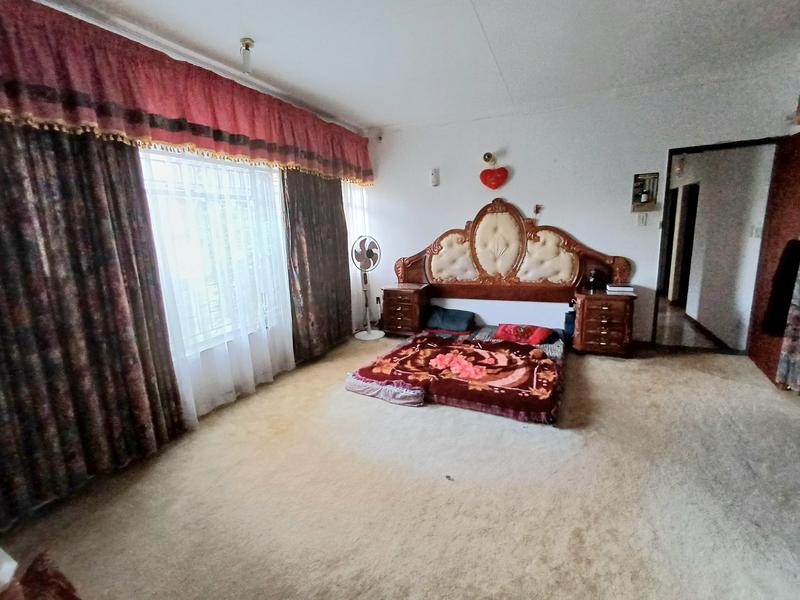4 Bedroom Property for Sale in Laudium Gauteng