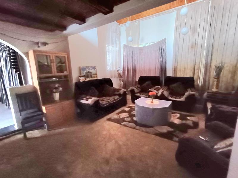 4 Bedroom Property for Sale in Laudium Gauteng