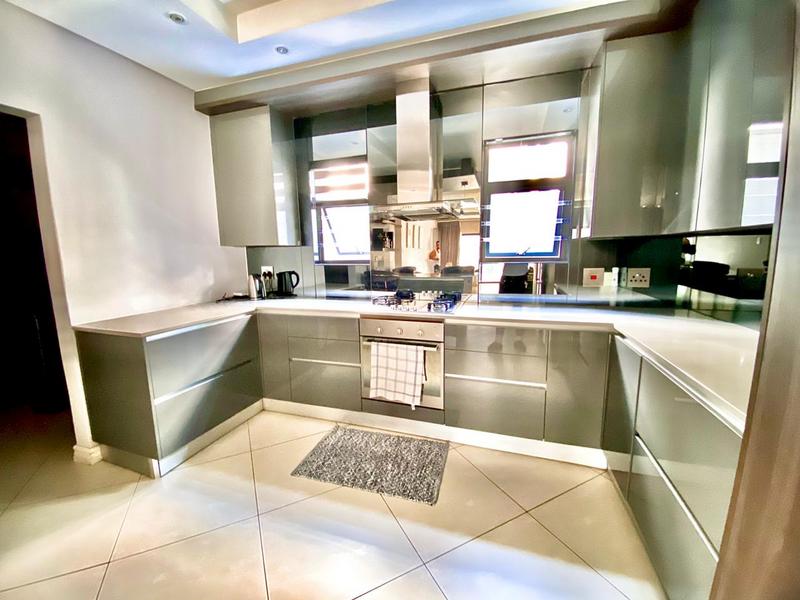 To Let 3 Bedroom Property for Rent in Bryanston Gauteng