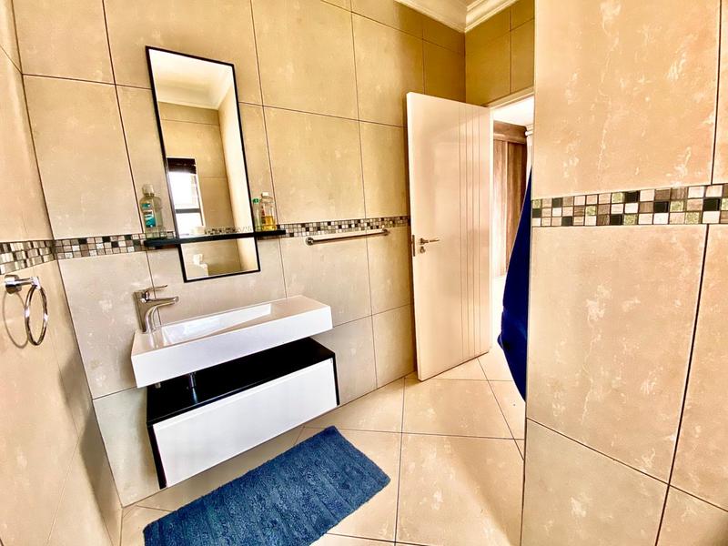 To Let 3 Bedroom Property for Rent in Bryanston Gauteng