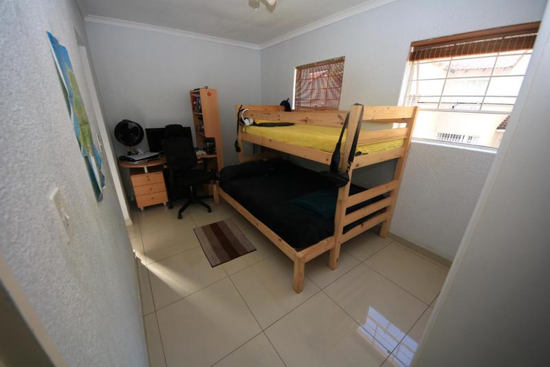To Let 2 Bedroom Property for Rent in Sunninghill Gauteng