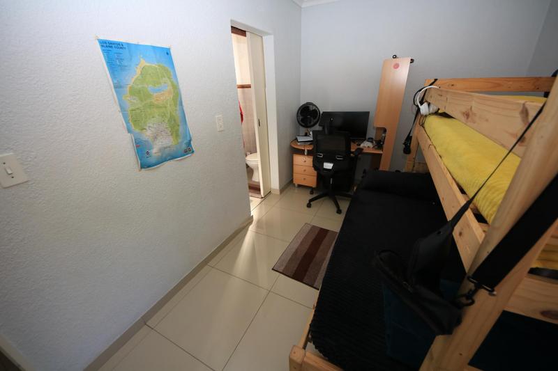 To Let 2 Bedroom Property for Rent in Sunninghill Gauteng