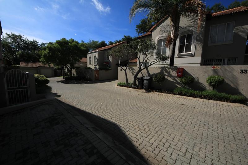 To Let 2 Bedroom Property for Rent in Sunninghill Gauteng