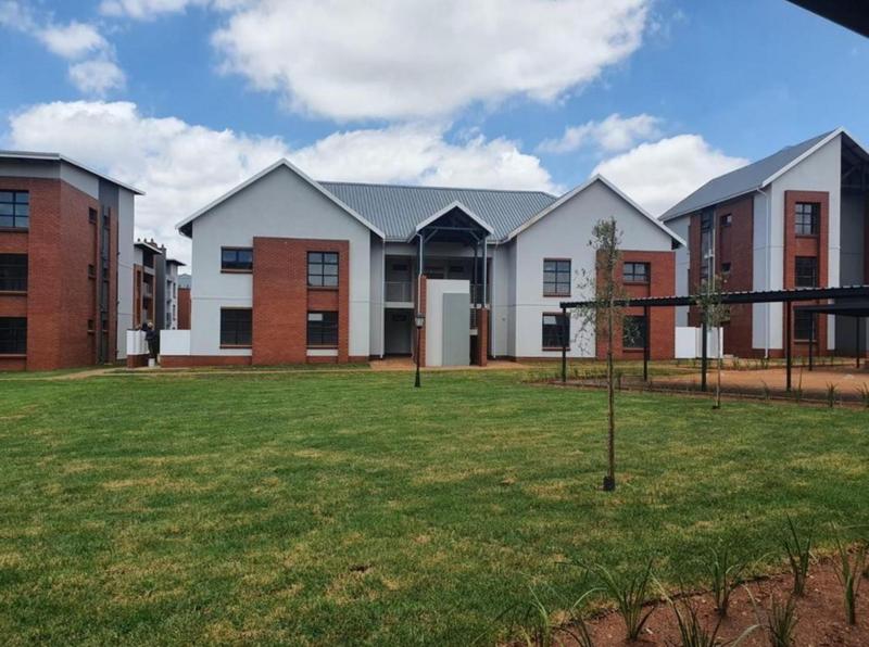 To Let 1 Bedroom Property for Rent in Glen Marais Gauteng
