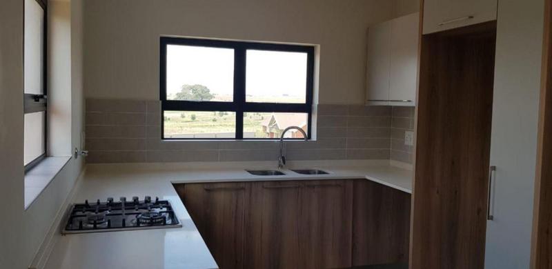 To Let 1 Bedroom Property for Rent in Glen Marais Gauteng