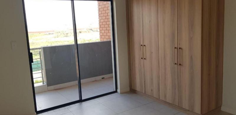 To Let 1 Bedroom Property for Rent in Glen Marais Gauteng