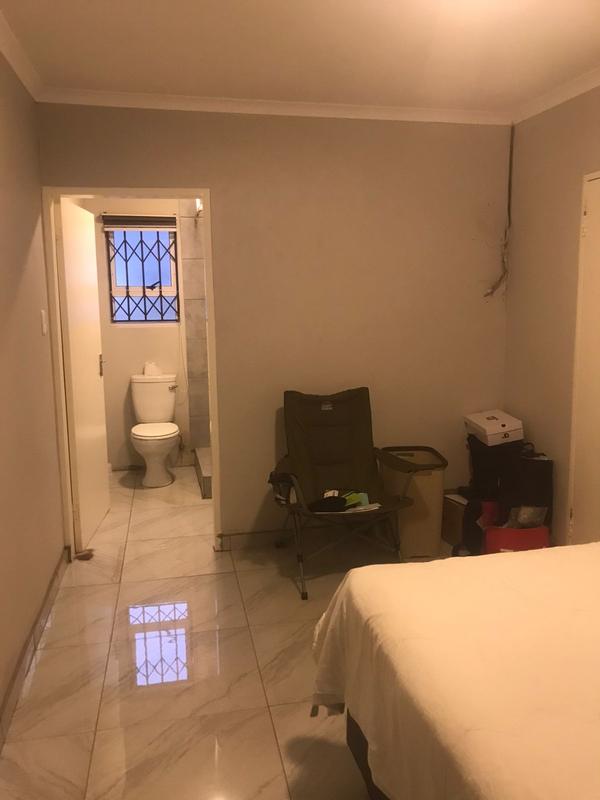 3 Bedroom Property for Sale in Crystal Park Gauteng