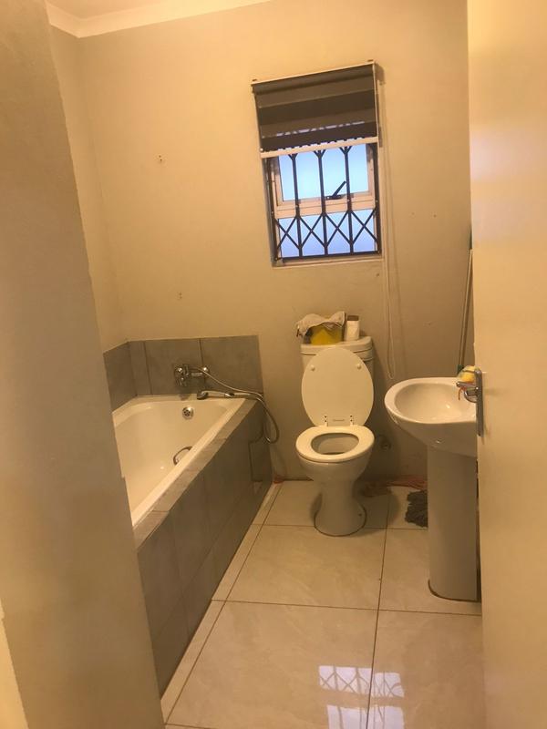 3 Bedroom Property for Sale in Crystal Park Gauteng