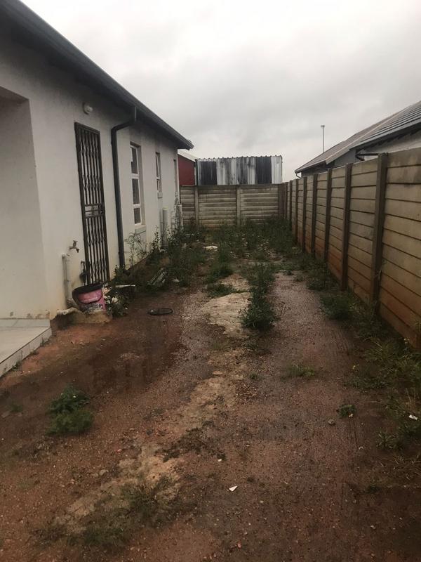 3 Bedroom Property for Sale in Crystal Park Gauteng