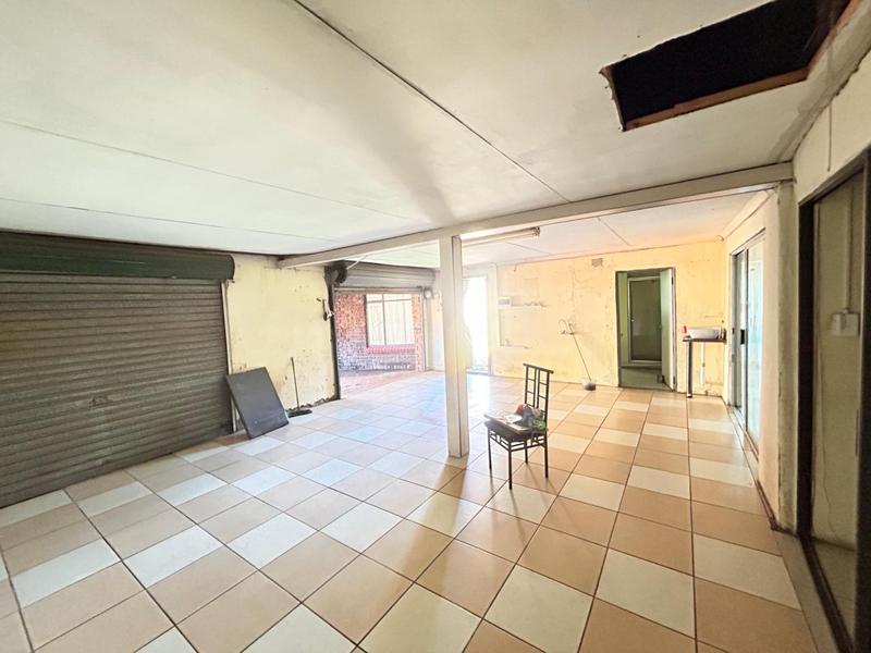 5 Bedroom Property for Sale in New State Area Gauteng