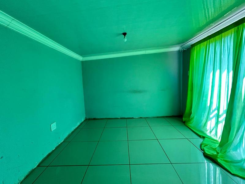 5 Bedroom Property for Sale in New State Area Gauteng