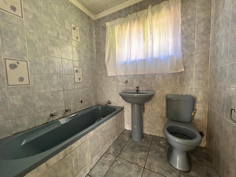 5 Bedroom Property for Sale in New State Area Gauteng