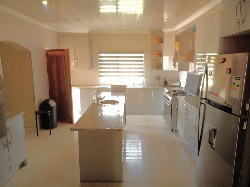 4 Bedroom Property for Sale in Zuurbekom Gauteng