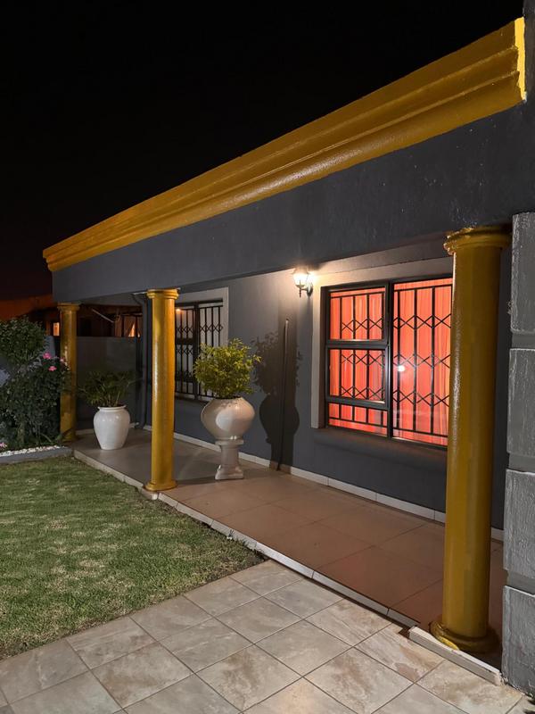 3 Bedroom Property for Sale in Kwa Thema Gauteng