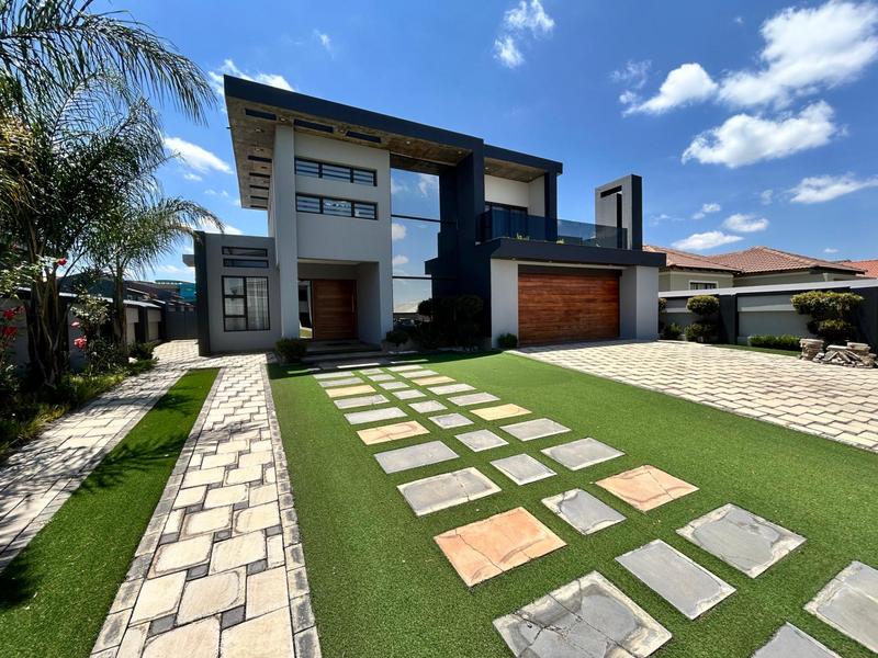 4 Bedroom Property for Sale in Helderwyk Gauteng