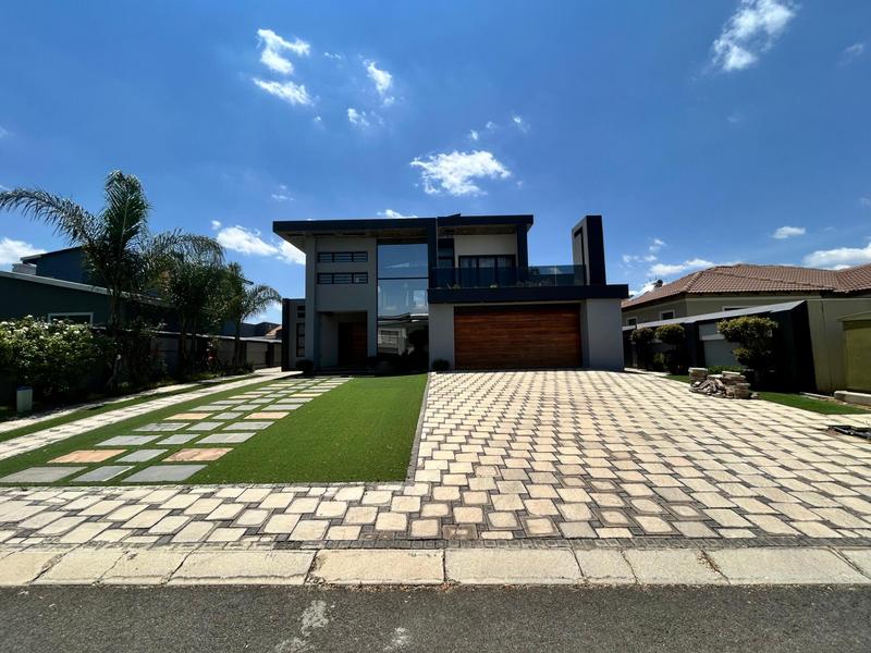 4 Bedroom Property for Sale in Helderwyk Gauteng