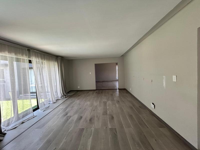 4 Bedroom Property for Sale in Helderwyk Gauteng