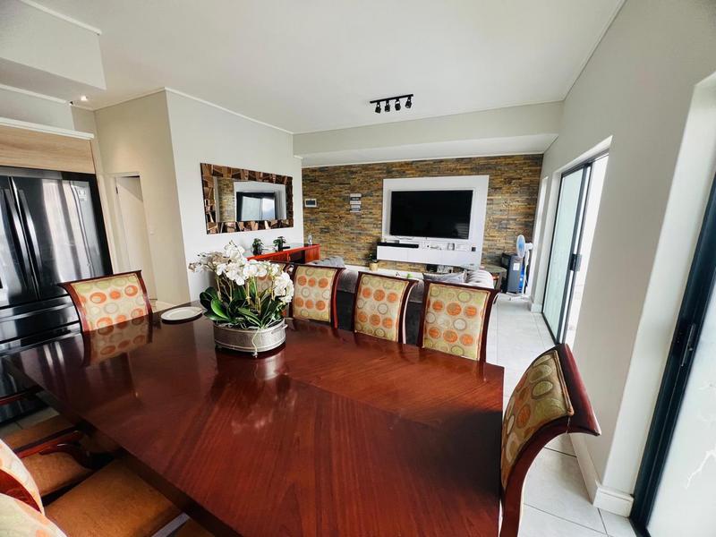 2 Bedroom Property for Sale in Waterfall Gauteng