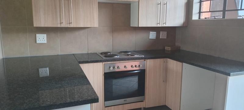 2 Bedroom Property for Sale in Waterfall Gauteng