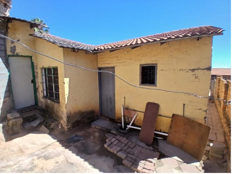 2 Bedroom Property for Sale in Olievenhoutbosch Gauteng