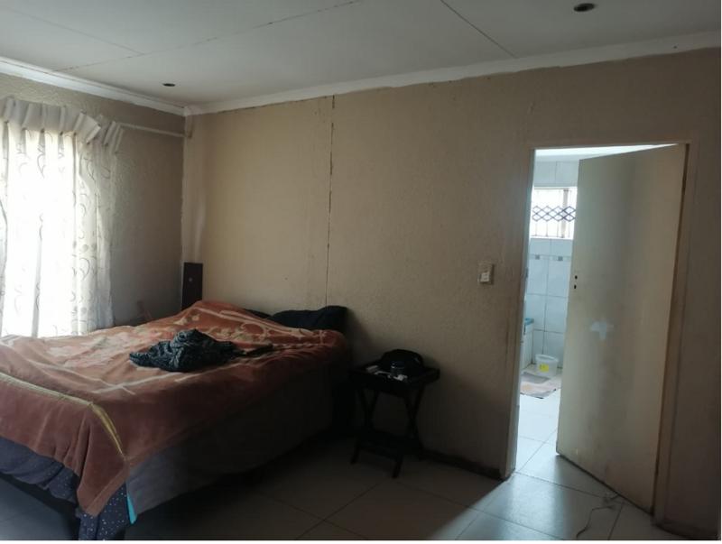 3 Bedroom Property for Sale in Lotus Gardens Gauteng