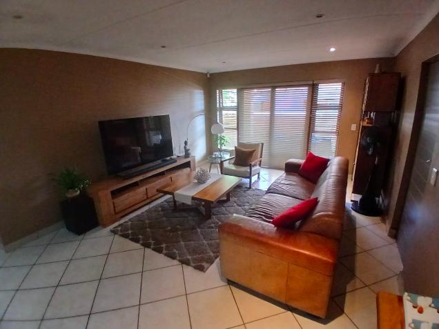 3 Bedroom Property for Sale in Thatchfield Gauteng