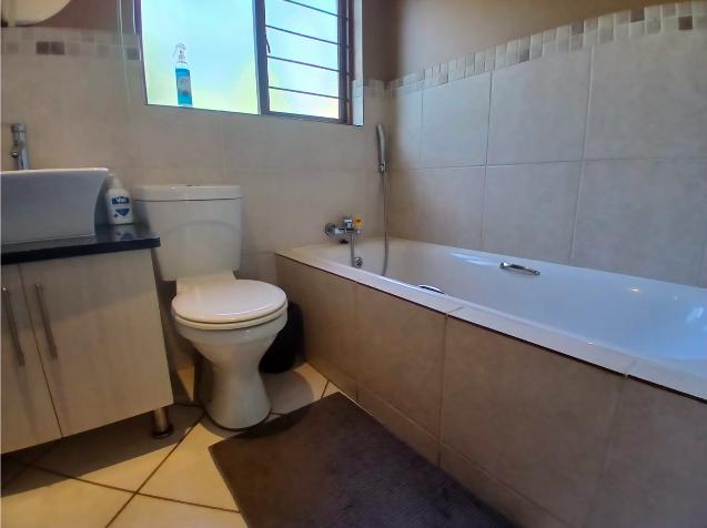 3 Bedroom Property for Sale in Thatchfield Gauteng