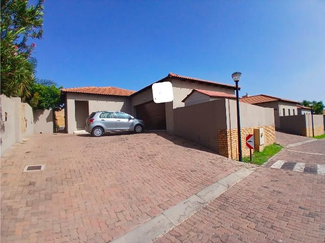 3 Bedroom Property for Sale in Thatchfield Gauteng