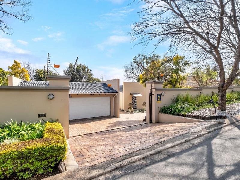 To Let 4 Bedroom Property for Rent in Parkmore Gauteng