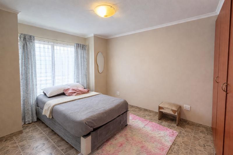 2 Bedroom Property for Sale in Montana Tuine Gauteng