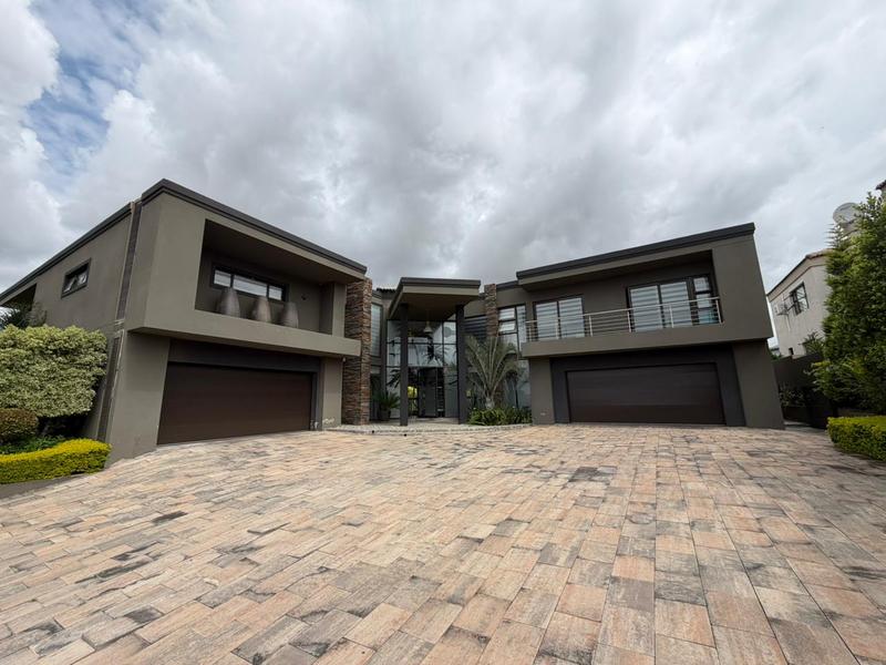 5 Bedroom Property for Sale in Blue Valley Golf Estate Gauteng