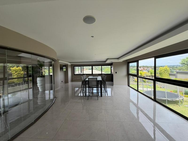 5 Bedroom Property for Sale in Blue Valley Golf Estate Gauteng