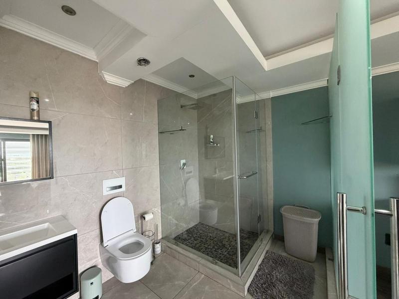 5 Bedroom Property for Sale in Blue Valley Golf Estate Gauteng